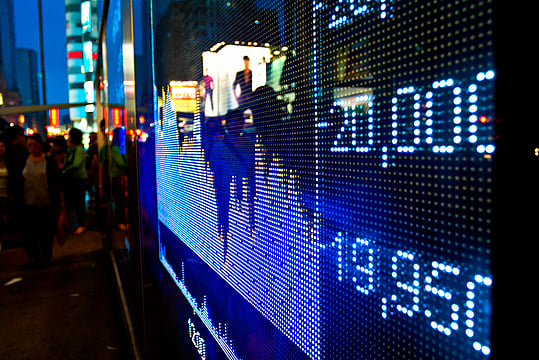 Asian Shares Mixed as DeepSeek Lifts Chinese Tech Stocks