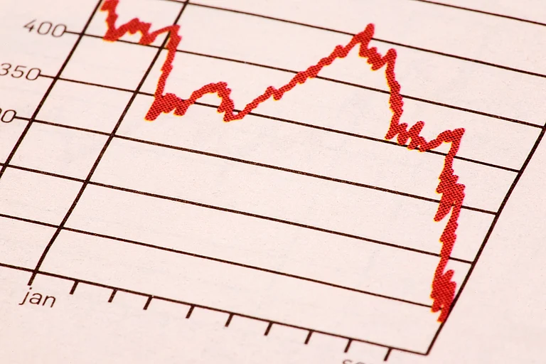 Pak's Current Account Slips Into $139m Deficit in FY26 - null