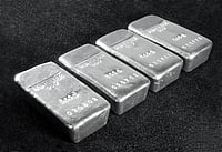 Silver futures slide ₹4,232 to ₹2.55 lakh/kg on weak demand, strong dollar