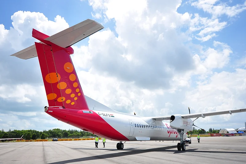 A SpiceJet airplane