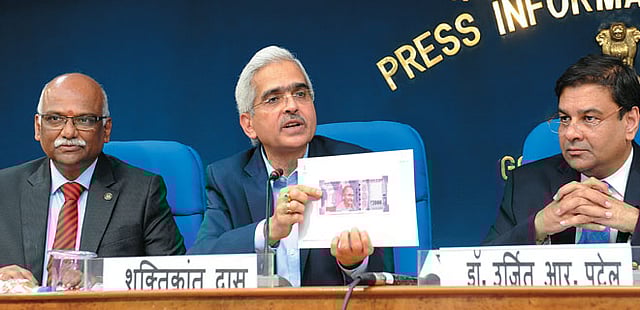 Rs 2,000 note: Birth pangs a month after demonetisation