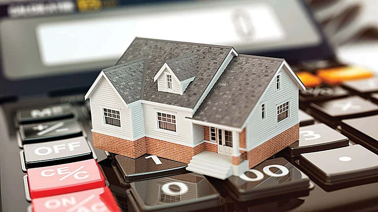 Traders Flag Confusion As MCD Delays GTL-Property Tax Integration - null