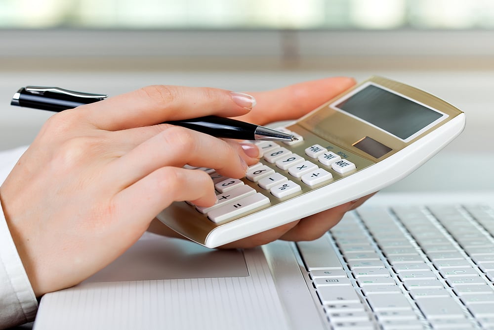 Index Funds vs. ETFs: A Quick Look