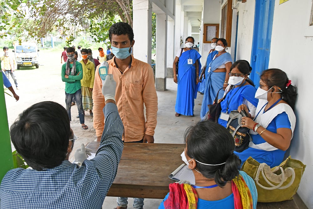 Covid Deaths Reach Record 2,023 with 2.95 Lakh Fresh Cases