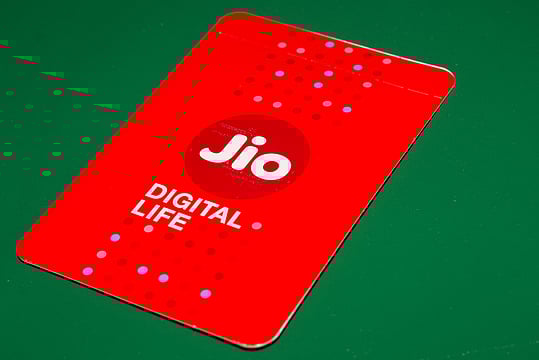 Jio Users to Get 300 Free Mins of Outgoing Calls Per Month