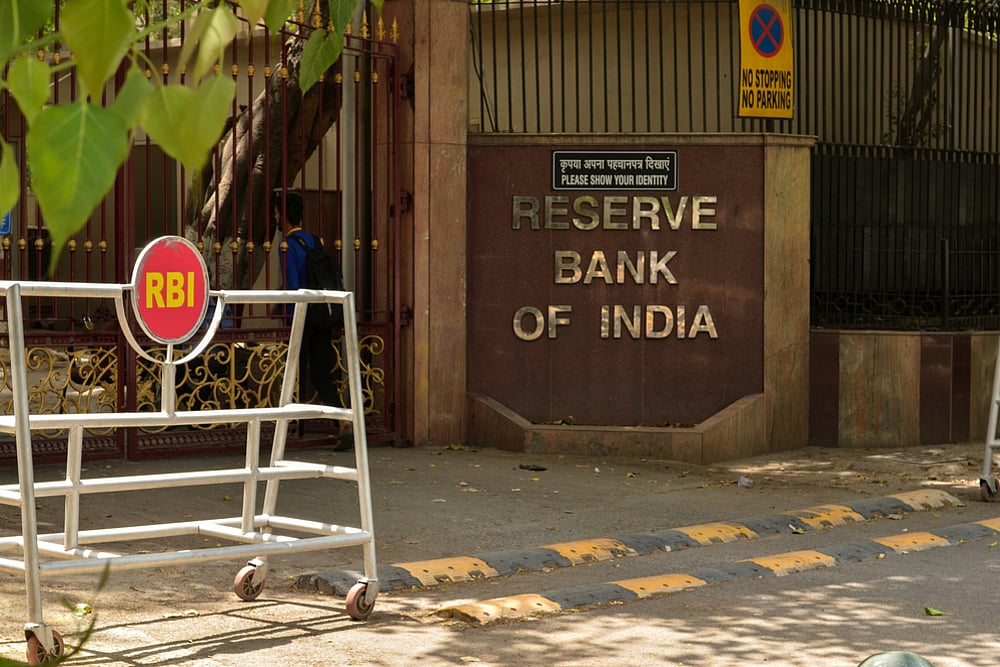 Larger Rate Cut By RBI May Result In Potential Fiscal Instability
