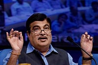  Nitin Gadkari 