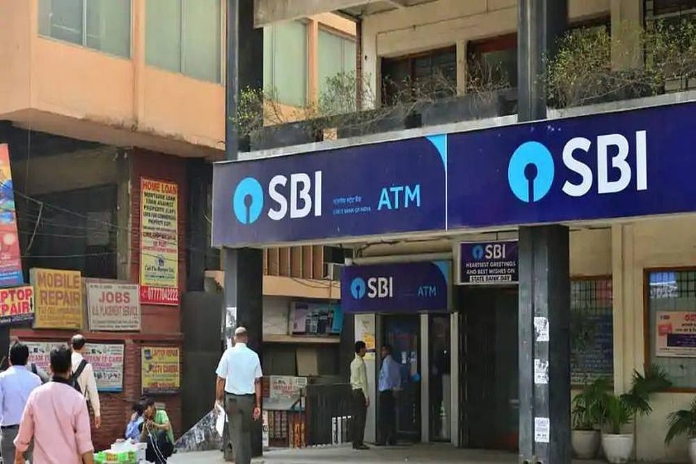 SBI Accounts Blocked For Not Updating KYC, Here’s What Customers Can Do 