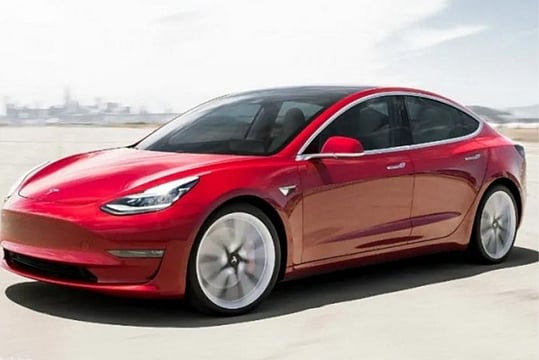 US Has Over 750 Complaints Of Teslas Braking For No Reason