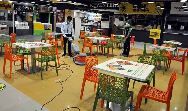 Service Charge Ban: Will You Have To Pay Less For Food And What If It Is Still Added To Your Bill? 