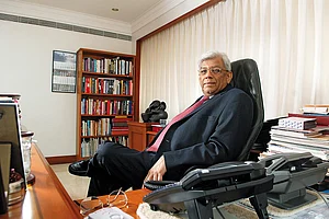 Merger Is Coming Together Of Equals, Says Chairman Deepak Parekh On HDFC-HDFC Bank Merger