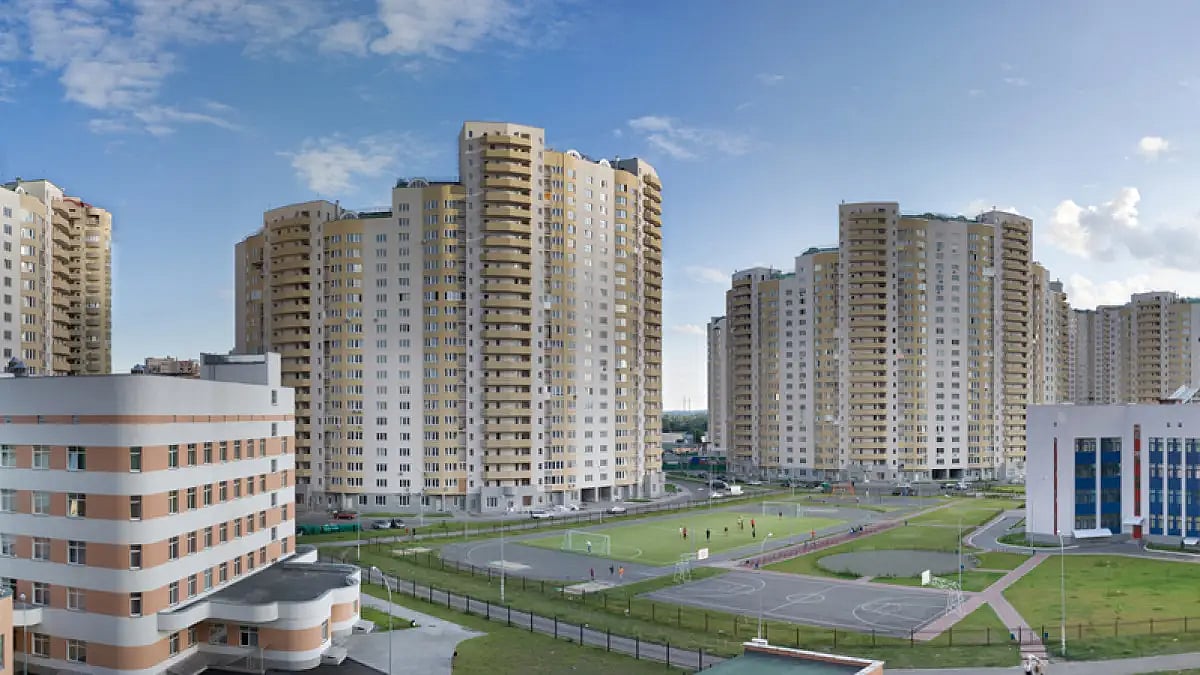 Green View Homebuyers Seek Refund From NBCC For Unsafe House