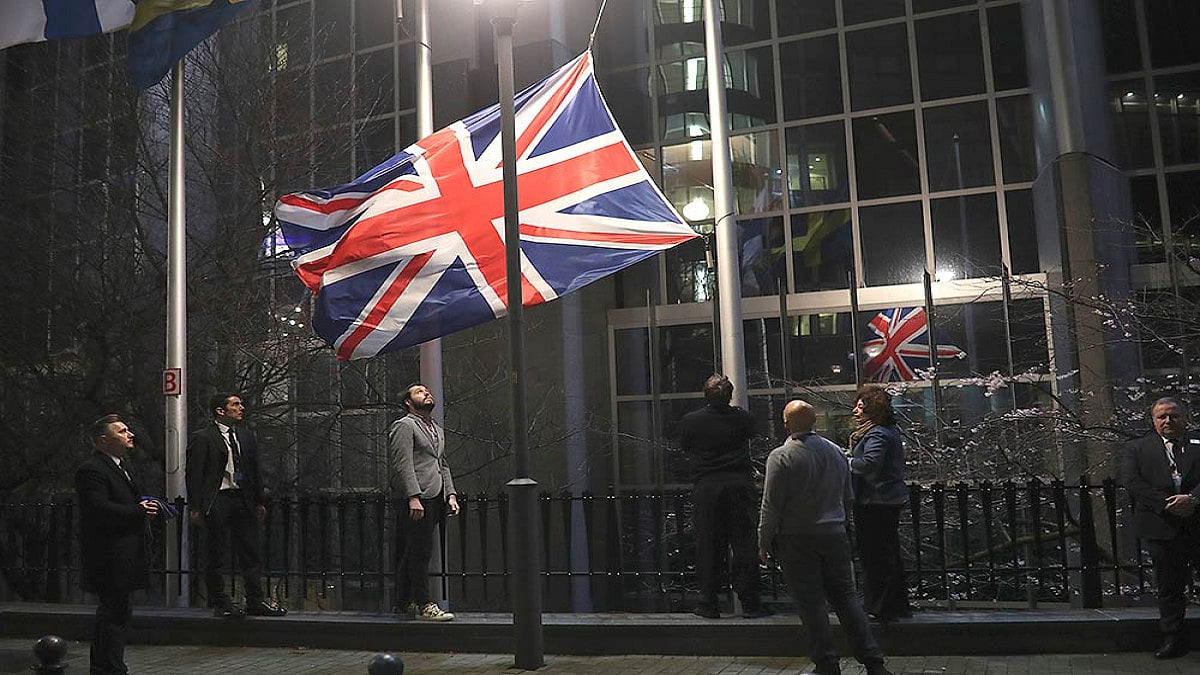 Sunaks office set out a tightly choreographed agenda for Monday suggesting a deal is all but done