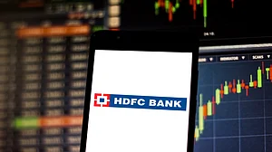 HDFC Bank Shares Rise 1% After Sharp Fall; Macquarie Sees 62% Upside