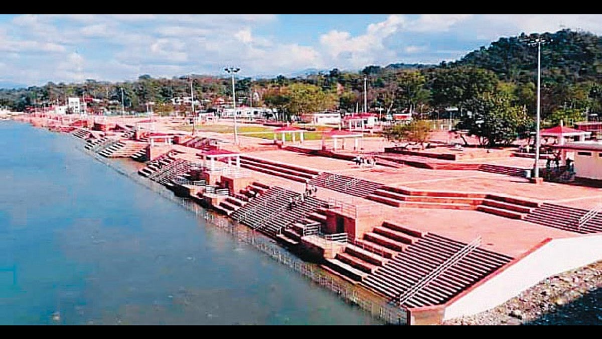 NGT Clears Decks For Inland Waterway Project On Ganga River From Prayagraj to Haldia