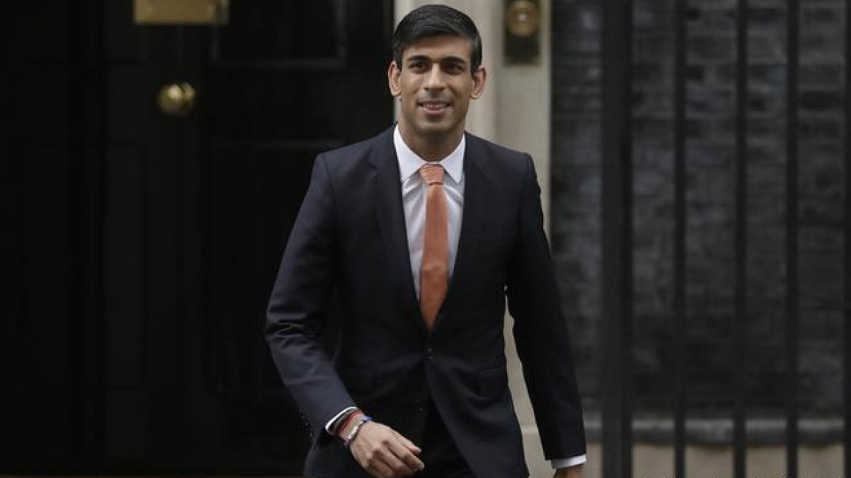 Who Is Rishi Sunak, The Indian Origin Leader In Race To Become UK’s Next Prime Minister?