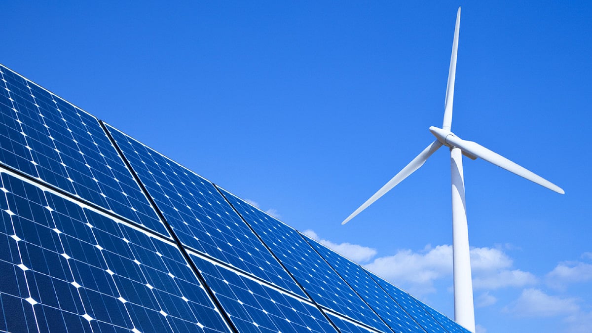 German Lawmakers Back Plan To Expand Renewable Energy