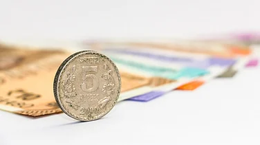 Rupee Slumps 54 Paise to All-Time Low of 90.48 Against US Dollar in Intra-Day