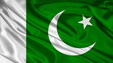 How Pakistan Went From Excess LNG to Emergency Buying in Just One Year
