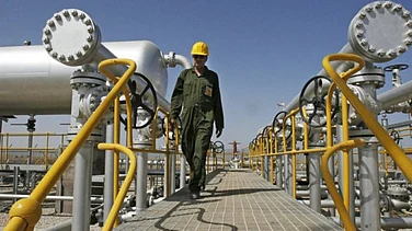 Crude Prices to Soften in 2026, Touch $50/Barrel by Jun: Report