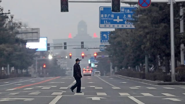 Virus Lockdowns Hit China Economic Powerhouse Guangzhou