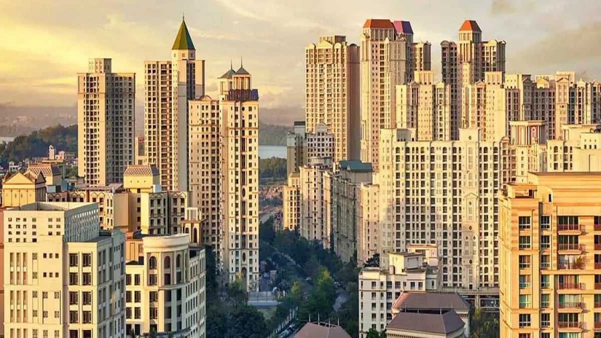 The project is located in Noida - Sector 43. 