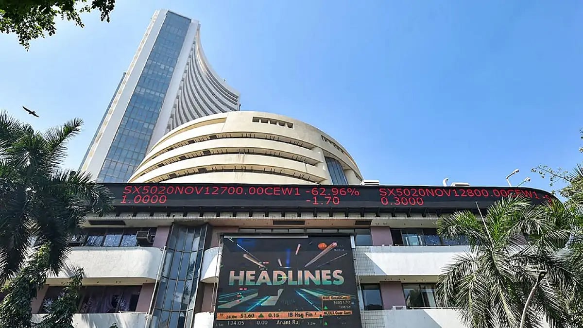 Sensex Falls Over 600 Points, Nifty Below 17,500; Metals Worst Hit