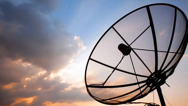 Discoms' Outstanding Dues Rise 17.3% To Rs 1,23,244 Crore In April