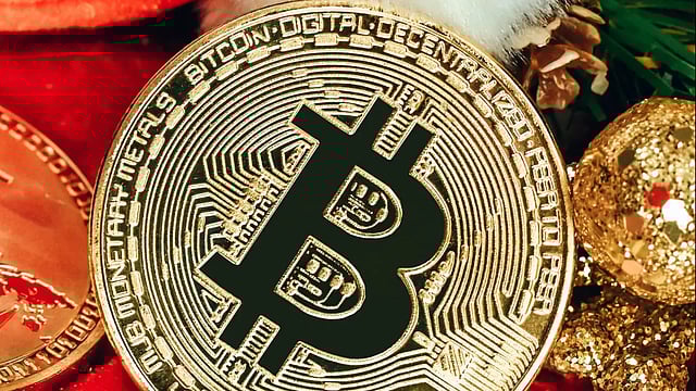 Tesla To Use Solar Energy To Mine Bitcoin; Ethereum, Shiba Inu Fall 3%
