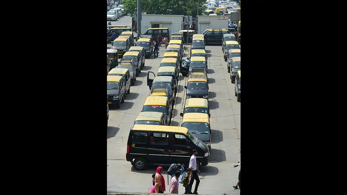 NFTC To Launch New Transport Service Sahakar Taxi On The Line Of Ola, Uber