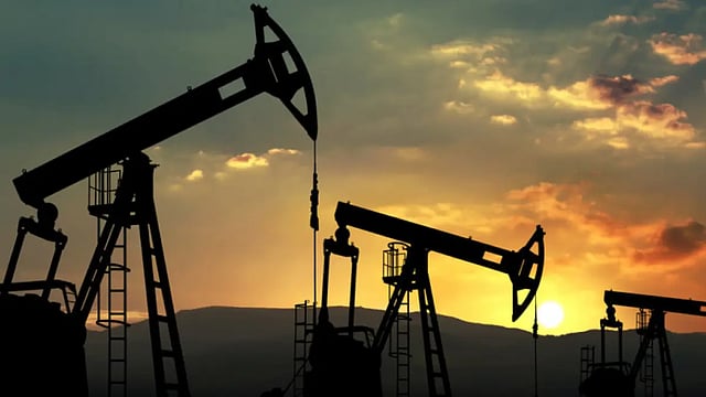 India's Crude Oil Production Drops By 2.6% In FY22