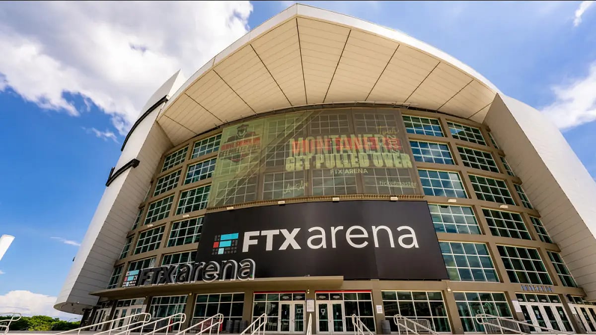  Crypto Prices Today: Bitcoin Falls 2%, Ethereum Up 2%, FTX Token (FTT) Down 14% But Most Trending