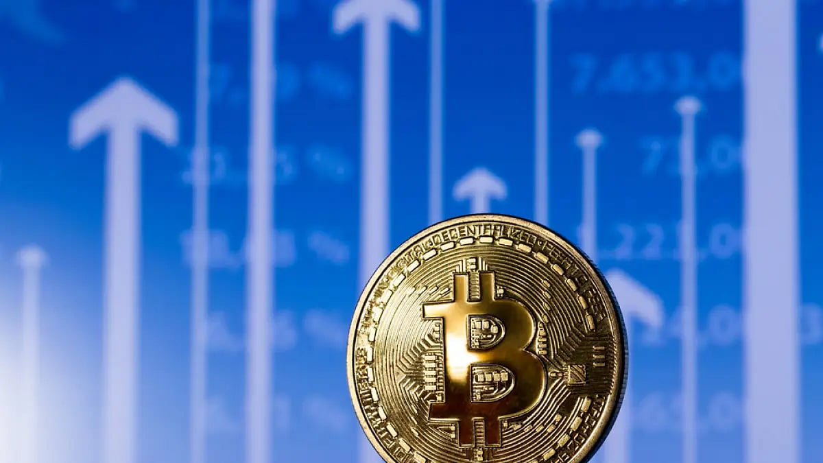 Over 70 Crypto Currencies Have Lost 90% Of Their Value Since Their Peak, Bitcoin Rises