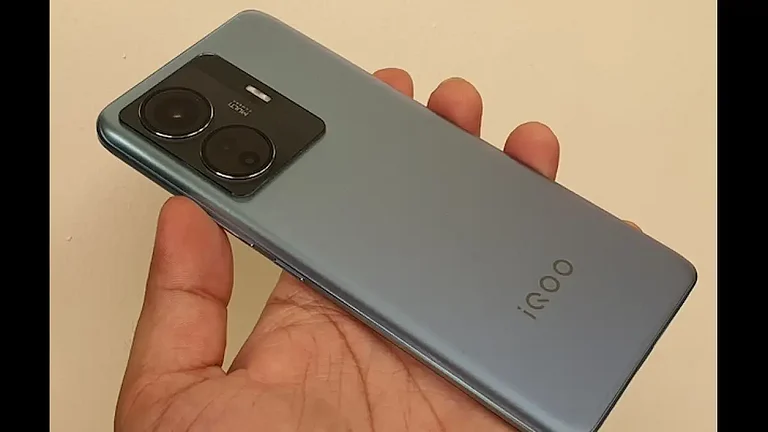 iQOO Z6 Pro 5G review - null