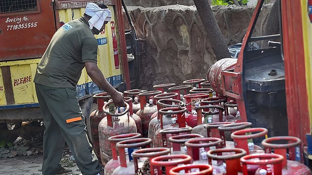 Commercial LPG Cylinder Price Slashed By Rs 171.50, Check New Rates Here