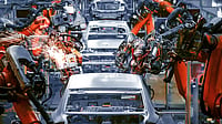 Mercedes, Maruti, Toyota & Others Assure Buyers Over E20 Fuel Compatibility Mercedes, Maruti, Toyota & Others Assure Buyers Over E20 Fuel Compatibility