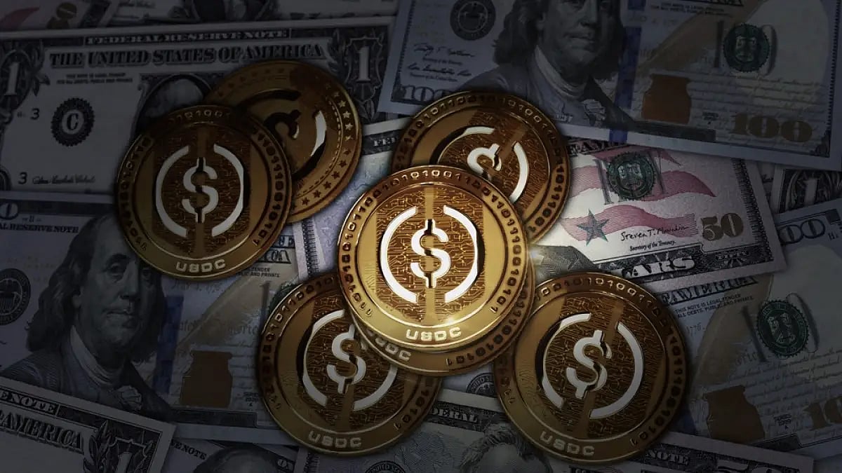 Feds Powell Urges Broader Regulation For Stablecoins