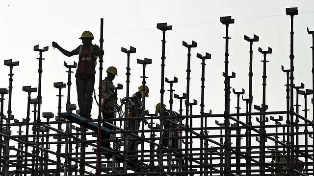 CMIE Revises June Quarter Projects Completion Data Downwards By 79% To Rs 1.47 Lakh Crore

