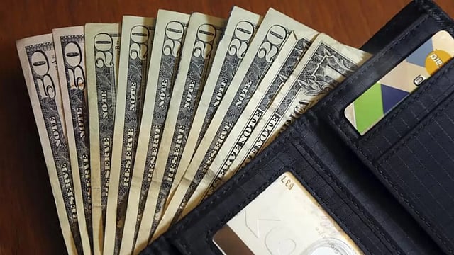 Investment Bankers Get $261.5 Million In Q1 Despite Fall In Deal Making Activities: Report