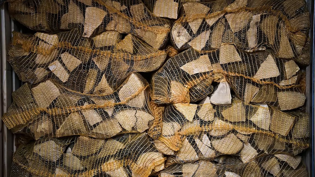 Russian Strikes On Ukraine Spotlight Moldovas Energy Woes