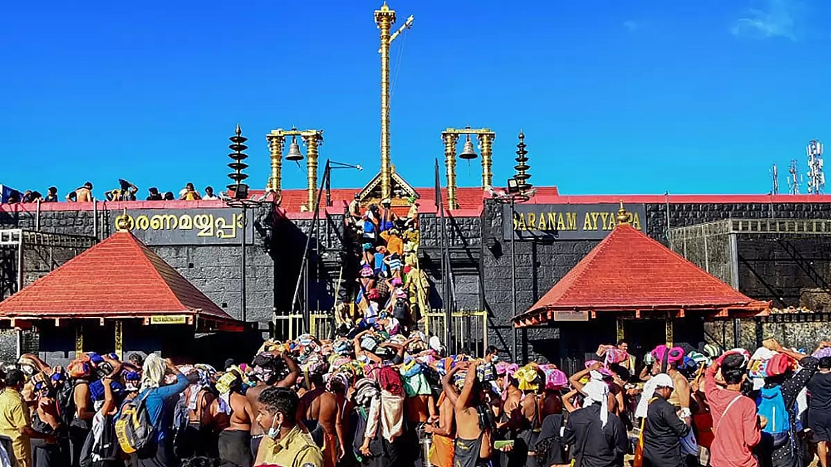 Ayyappa devotees at Sabarimala temple