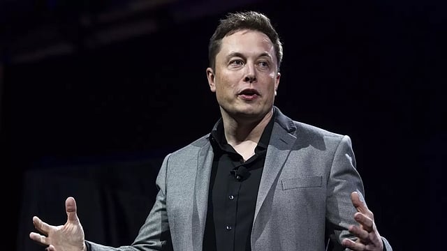 Elon Musk Reacts After Razer CEO Says Twitter Should Buy Silicon Valley Bank