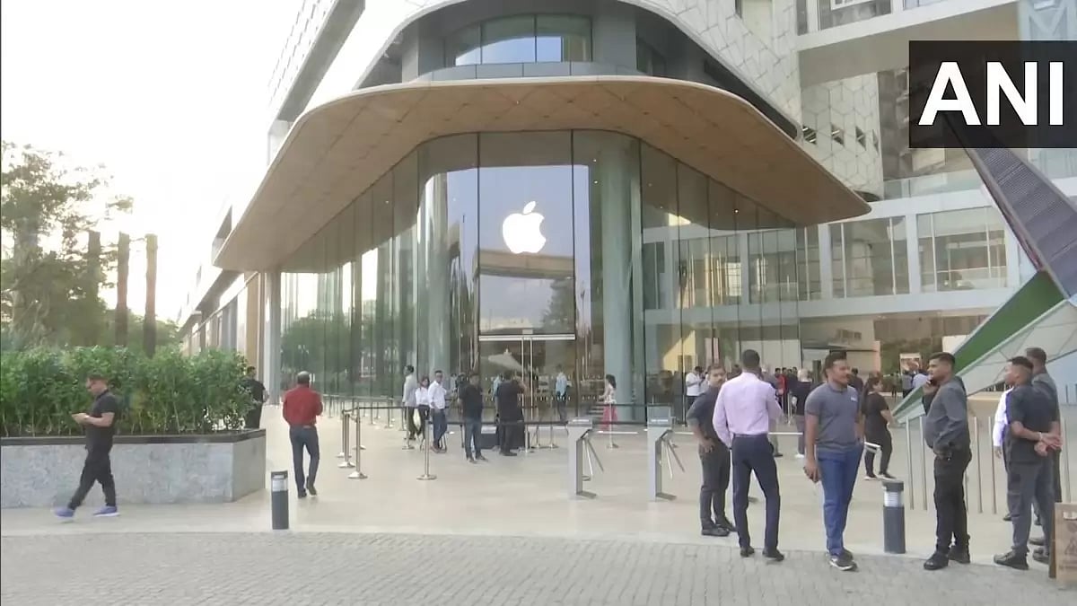 Apple BKC Mumbai store