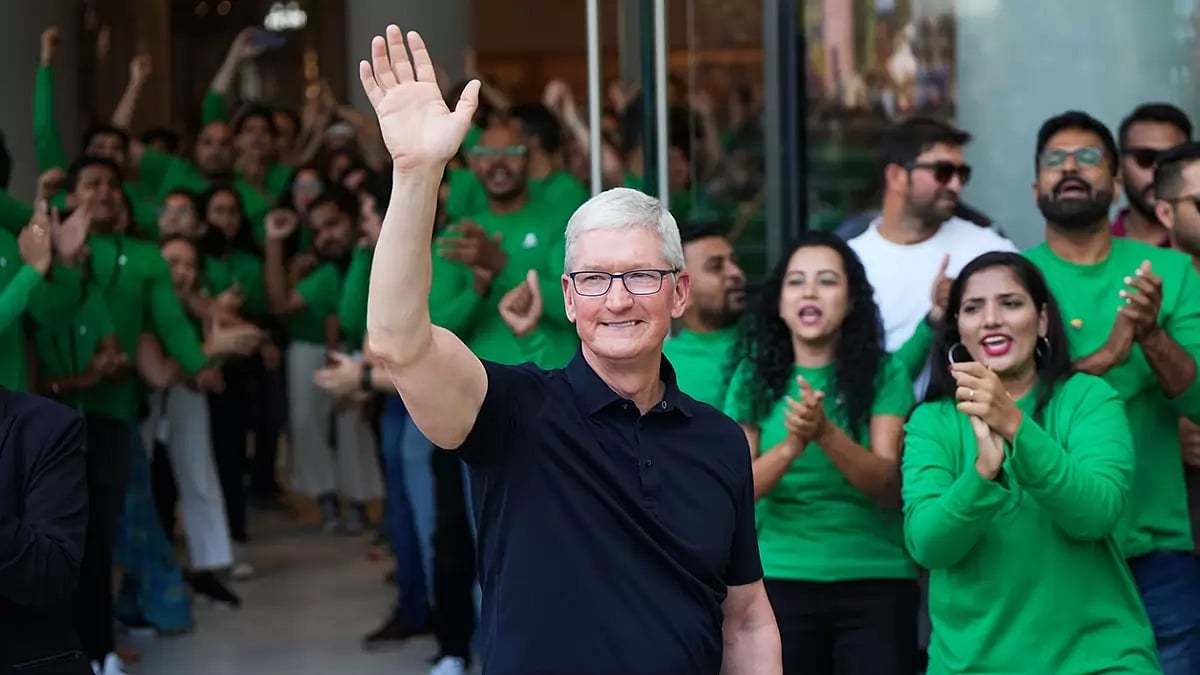Apple retail store opens in Mumbai
