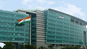 JSW to Power Up EV Manufacturing, Eyes Partnership with Chinese Giants Like Geely, BYD