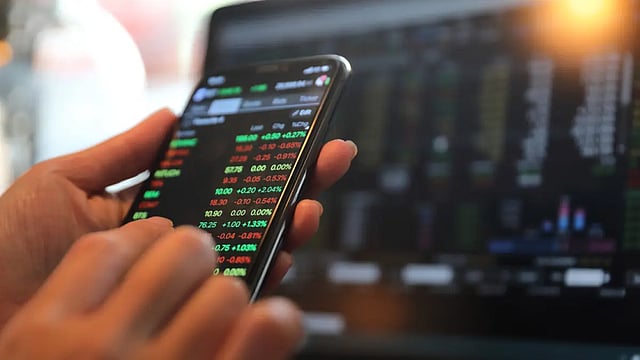 Eight Of Top-10 Firms Add Rs 2 Lakh Crore In Market Valuation; Reliance Lead Gainer