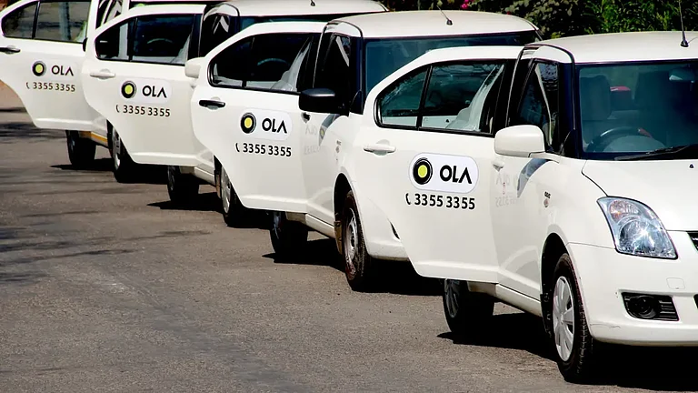 Why Ola, Uber Cab Drivers Are Protesting in Mumbai? Here’s What They Want - null