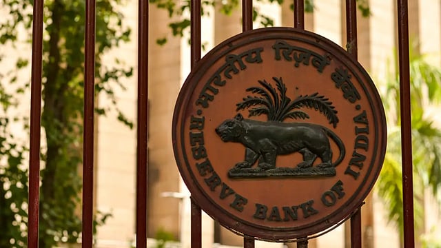 RBI Issues Fresh Set Of Guidelines For Credit Card Issuers: Know Details Here