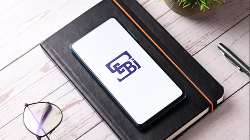 SEBI Bars SME firm DroneAcharya, Promoters for Up to 2 Years; Slaps ₹75 Lakh Penalty