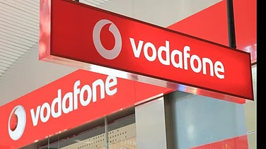 Vodafone Idea ₹3,300 Cr Bond Sale: Tata Capital, JM Financial, Aditya Birla Capital Among Key Buyers